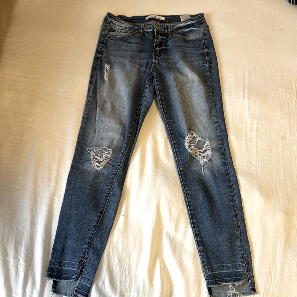 KanCan distressed ankle skinny jeans.